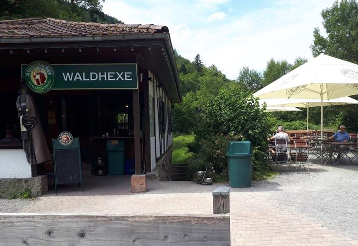 Waldhexe